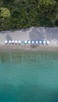 Una playa cerca
