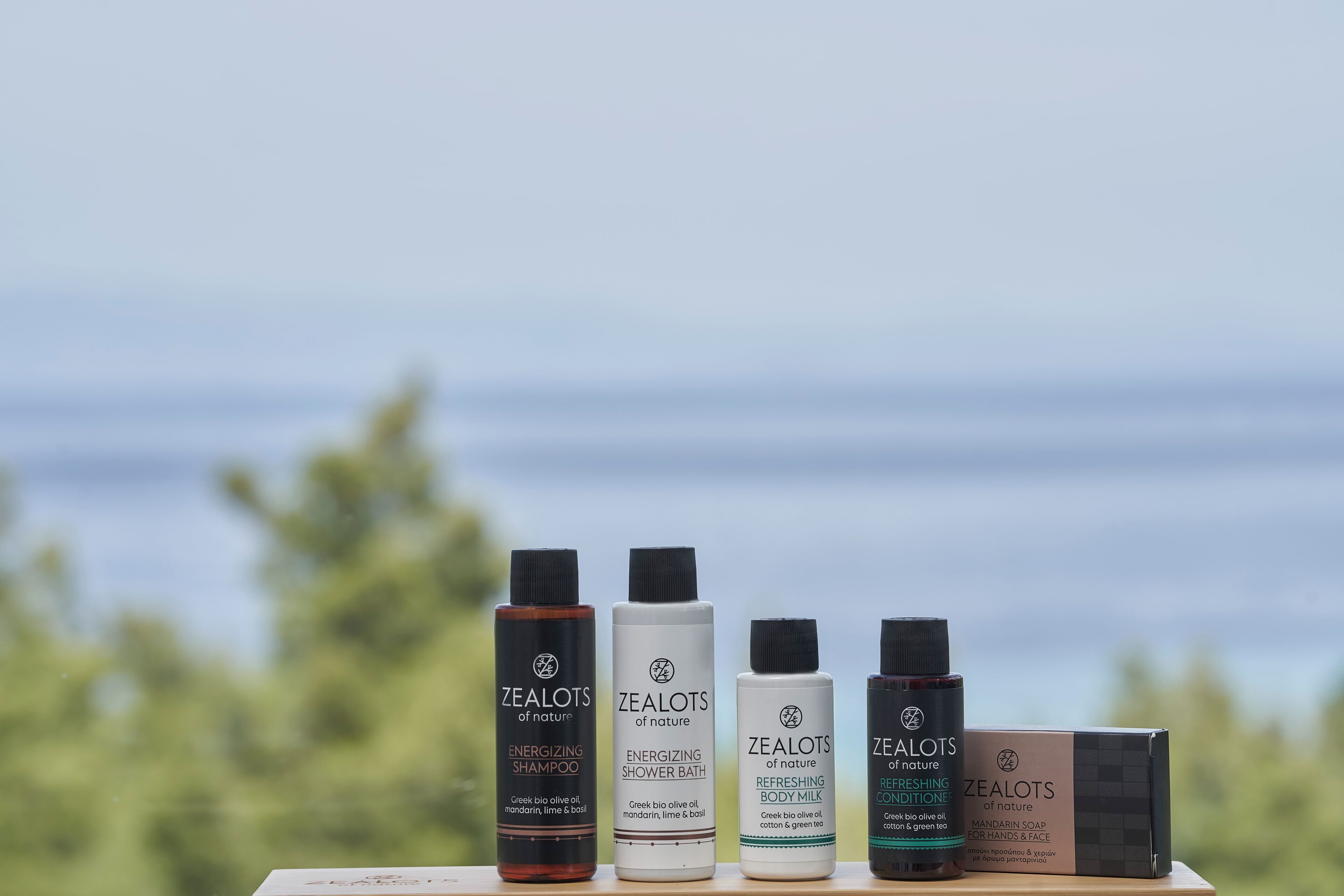 honeymoon suite, sea view | bathroom amenities | shower, designer toiletries, hair dryer, slippers