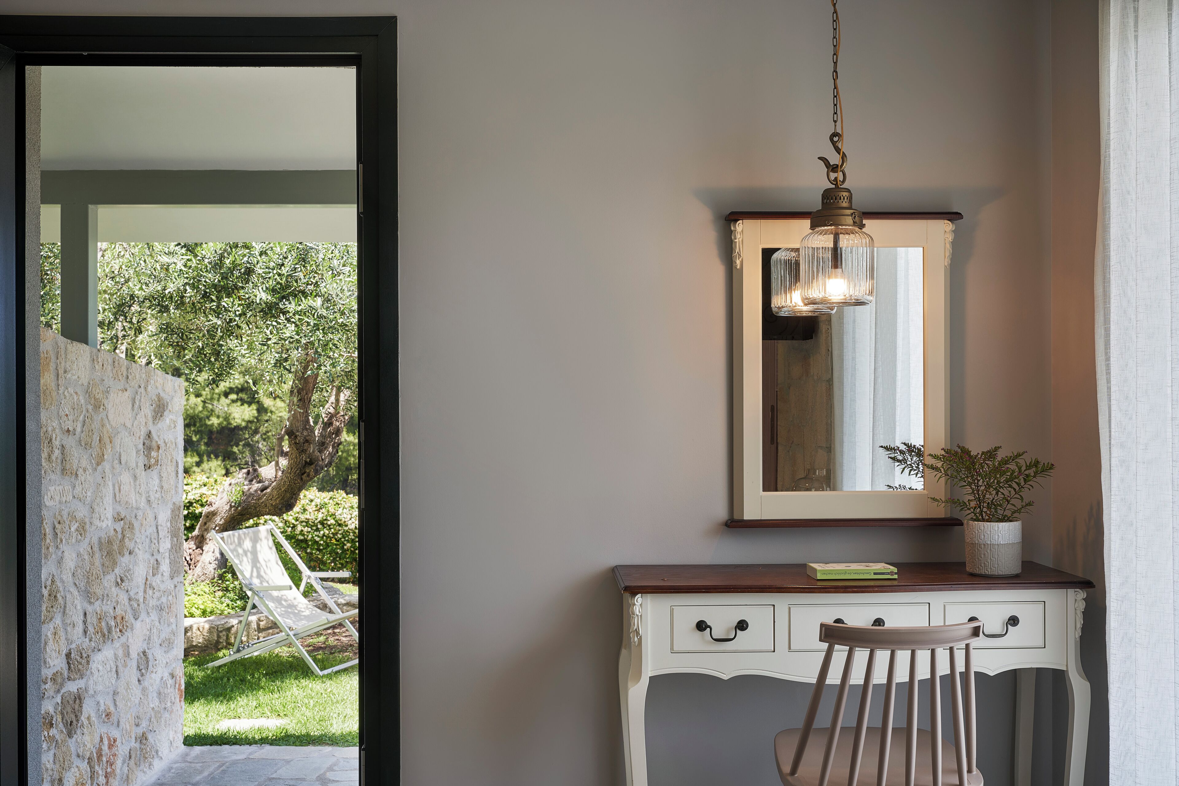 junior suite, garden view(ground floor) | 1 bedroom, premium bedding, pillow-top beds, minibar