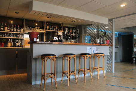 Bar (en la propiedad)