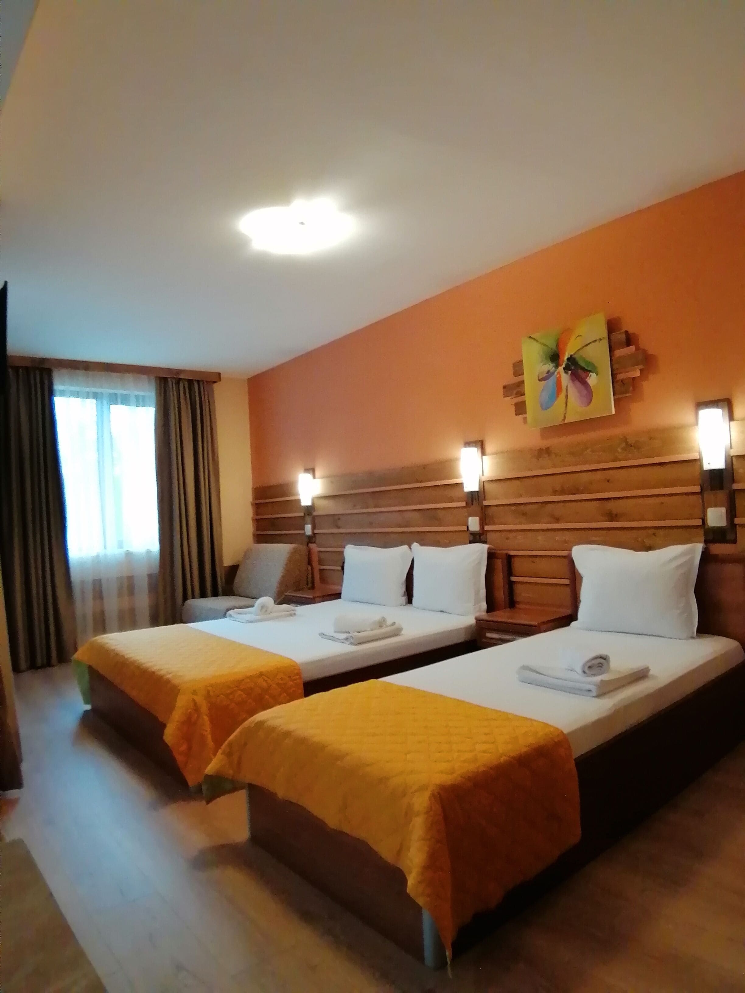 Family Studio | Soundproofing, free wired Internet, bed sheets