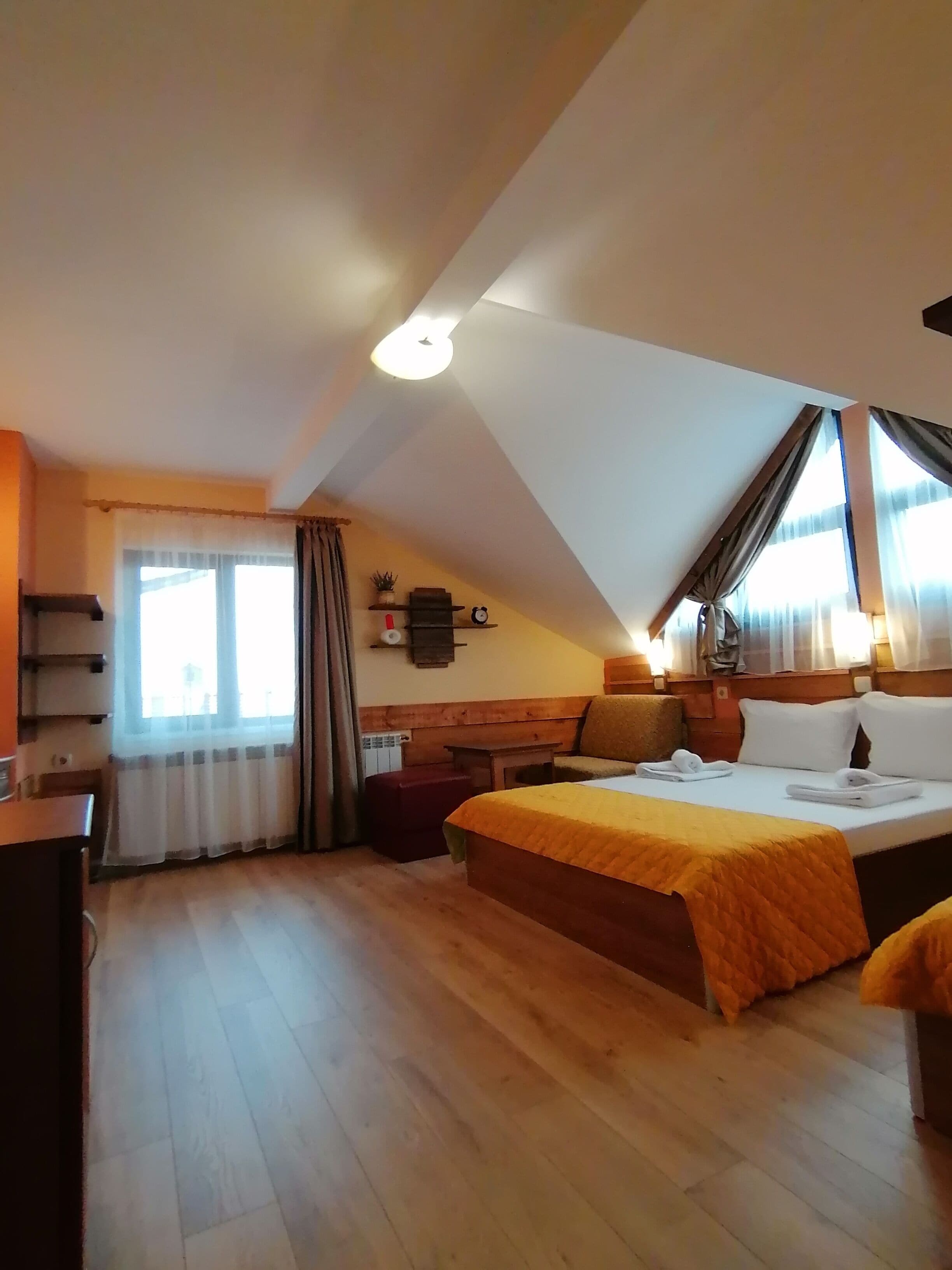 Standard Triple Room | Soundproofing, free wired Internet, bed sheets