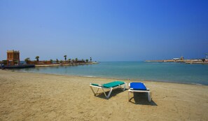 Sun deck - Bahrain Beach Bay Resort (Zallaq)