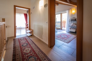 Interior detail - Les Gomines BB (Marebbe)