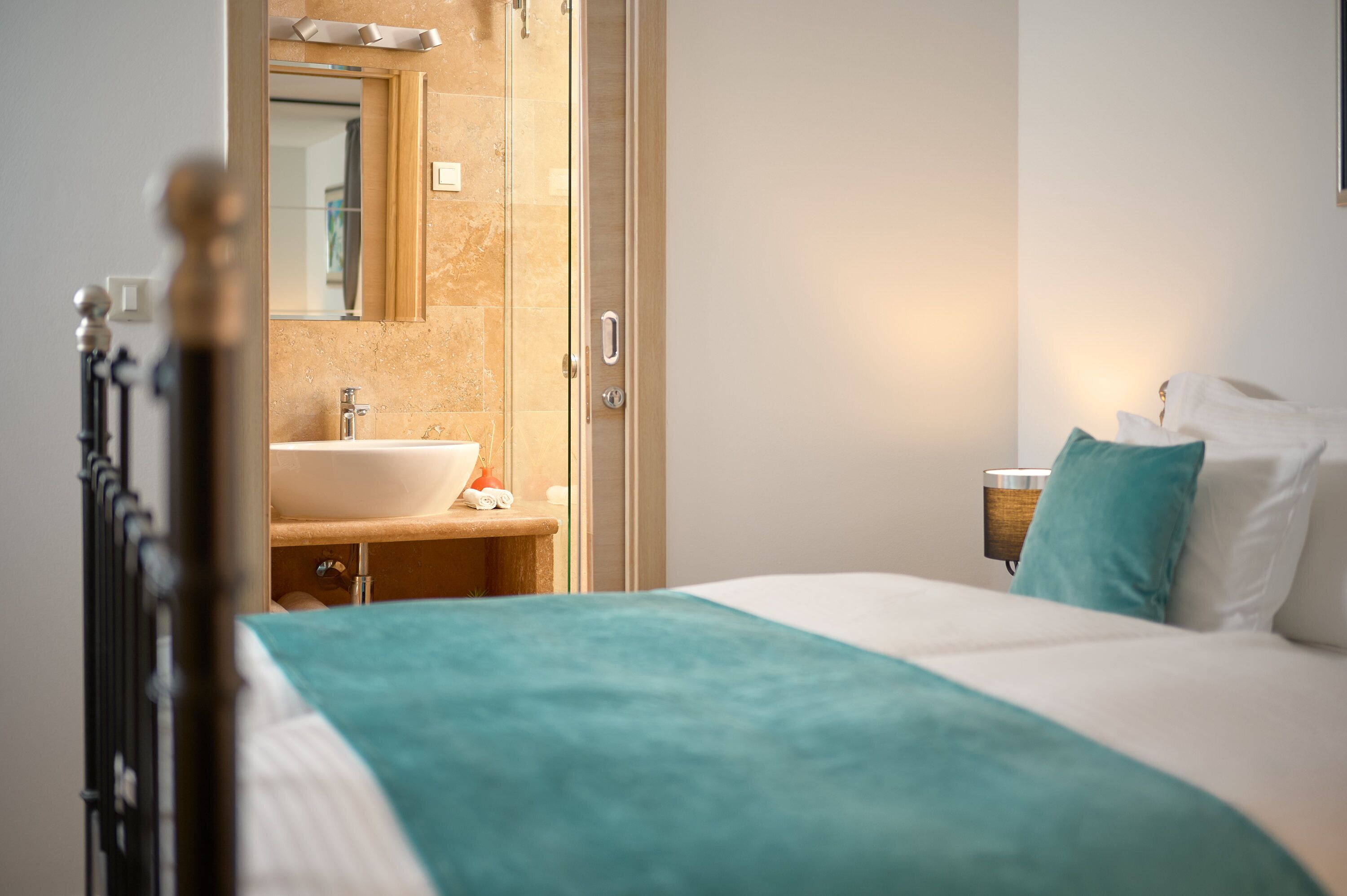 Deluxe Room | Premium bedding, minibar, free WiFi, bed sheets