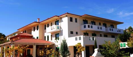 Área de parrillas y picnic