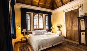 EROS | Premium bedding, in-room safe, individually decorated - Boutique Hotel Cultura Manor (Quito)