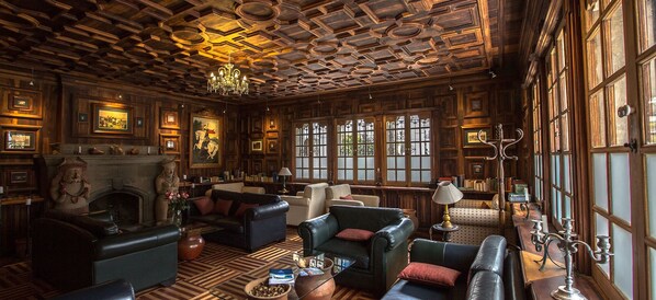 Lobby lounge - Boutique Hotel Cultura Manor (Quito)