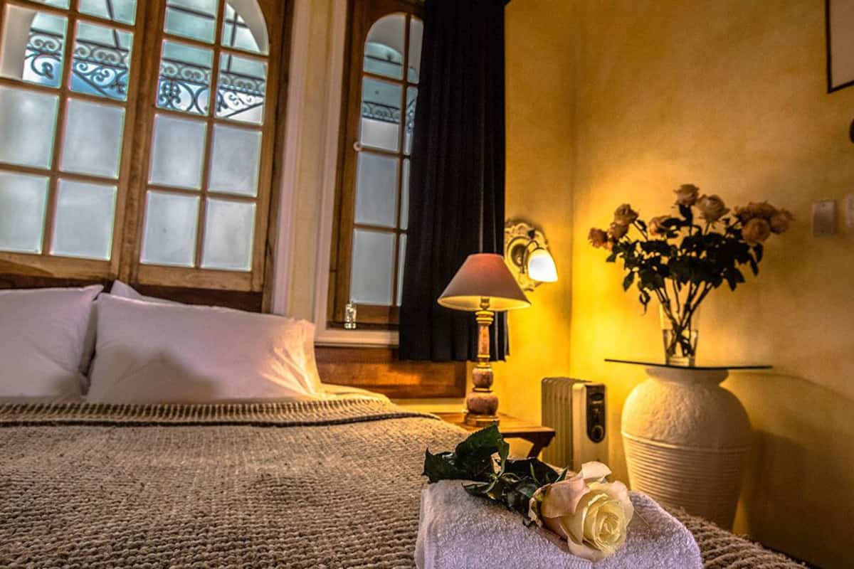 EROS | Premium bedding, in-room safe, desk, blackout curtains