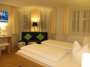 Chambre Deluxe Double ou avec lits jumeaux, 1 chambre, côté montagne