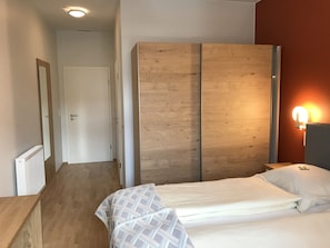 Zimmer | Hochwertige Bettwaren, individuell dekoriert, individuell eingerichtet