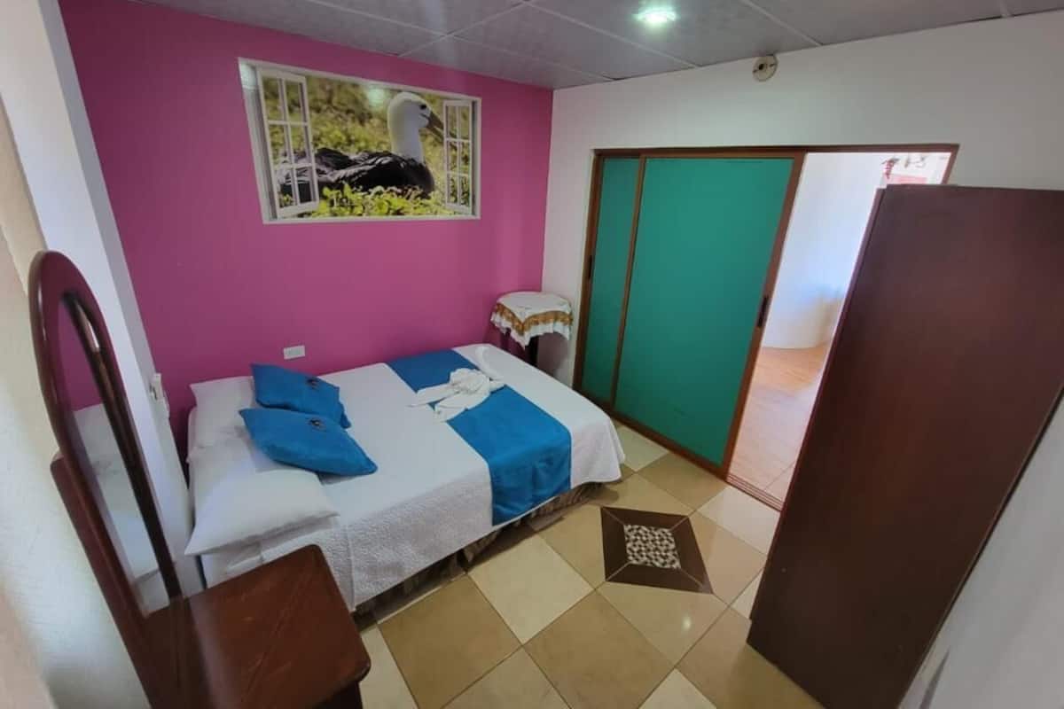 Basic Single Room, 1 Bedroom | Down comforters, desk, iron/ironing board, free WiFi