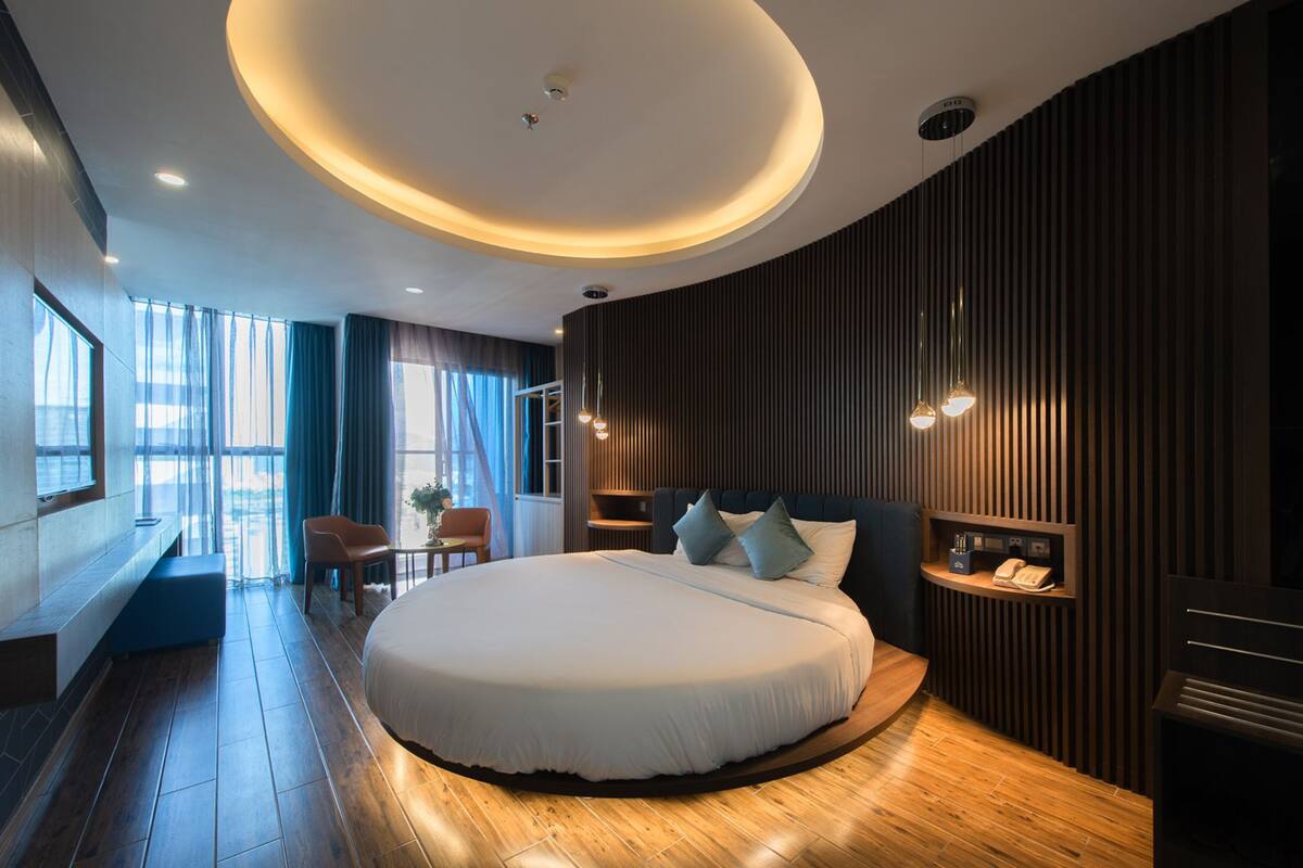 Junior Room, City View