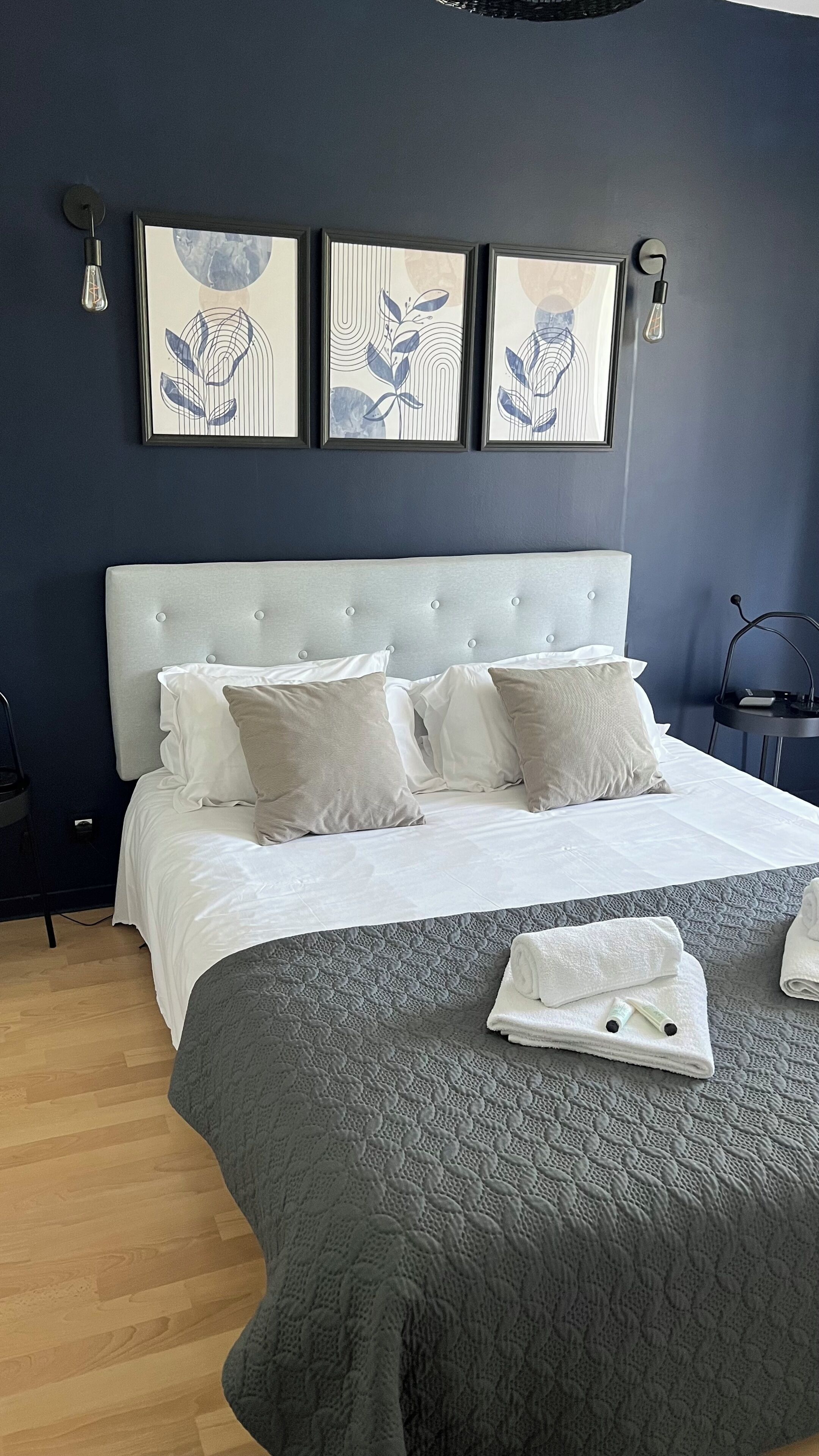 Huoneisto, 1 makuuhuone | Äänieristys, silitysrauta/-lauta, ilmainen Wi-Fi, vuodevaatteet