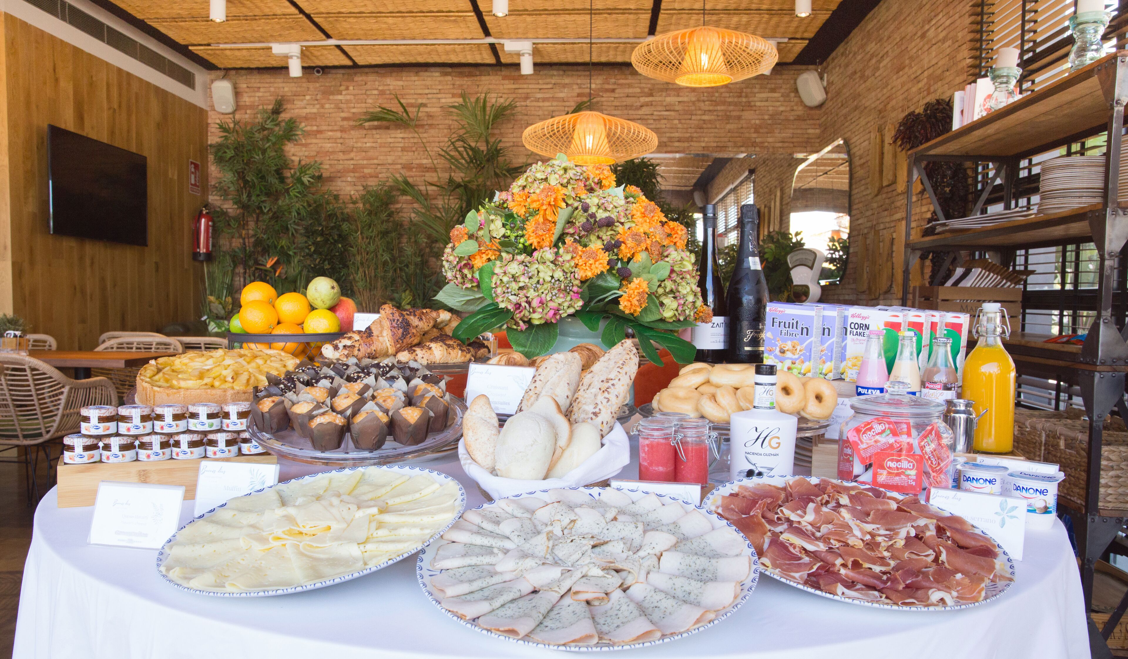daily buffet breakfast (eur 13.50 per person)