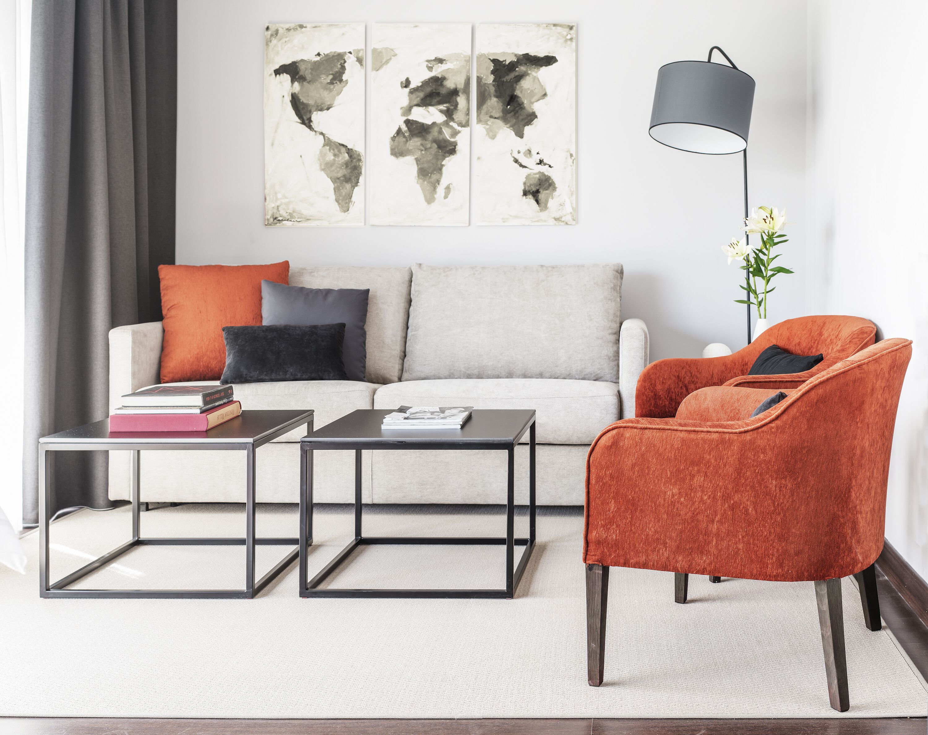 junior suite | living area | 30-inch flat-screen tv with cable channels, tv