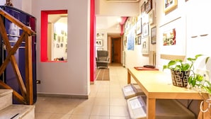 Interior - The Beehive Hostel (Rome)