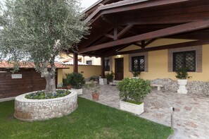 숙박 시설 정면