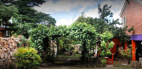 Exterior. El Camino Hostel