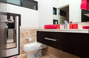 Bathroom - Heliko 104A by CocoBR (Playa del Carmen)