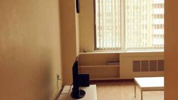 City Apartment, 1 Bedroom | Room amenity