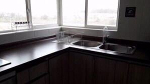 Family Apartment, 3 Bedrooms, Private Bathroom | Private kitchen