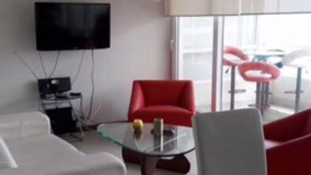 Family Apartment, 3 Bedrooms, Private Bathroom | Living area