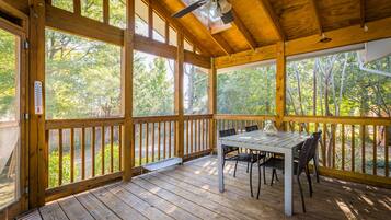 Premium House, 4 Bedrooms | Terrace/patio