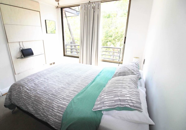 Standard Apartment, 1 King Bed with Sofa bed | In-room safe, iron/ironing board, rollaway beds, free WiFi