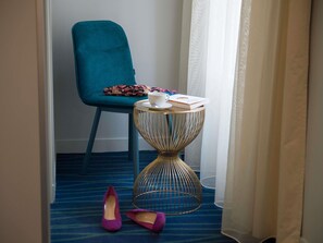 Hochwertige Bettwaren, Zimmersafe, Schreibtisch, kostenloses WLAN