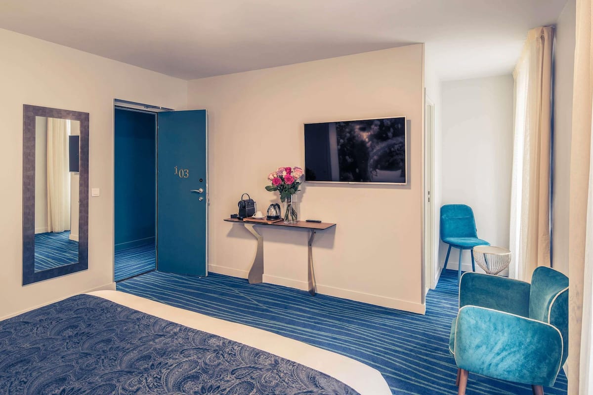 Privilege - Superior dubbelrum - 1 dubbelsäng | Sängtillbehör av högsta kvalitet och värdeförvaringsskåp på rummet