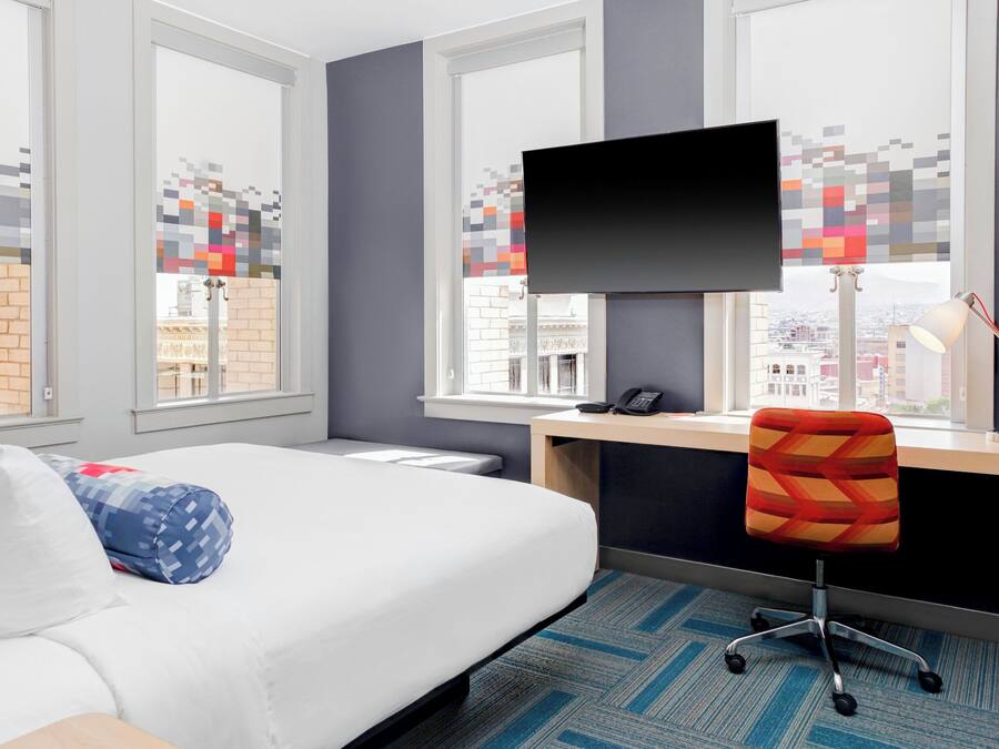 Desk, free cribs/infant beds, free WiFi, bed sheets