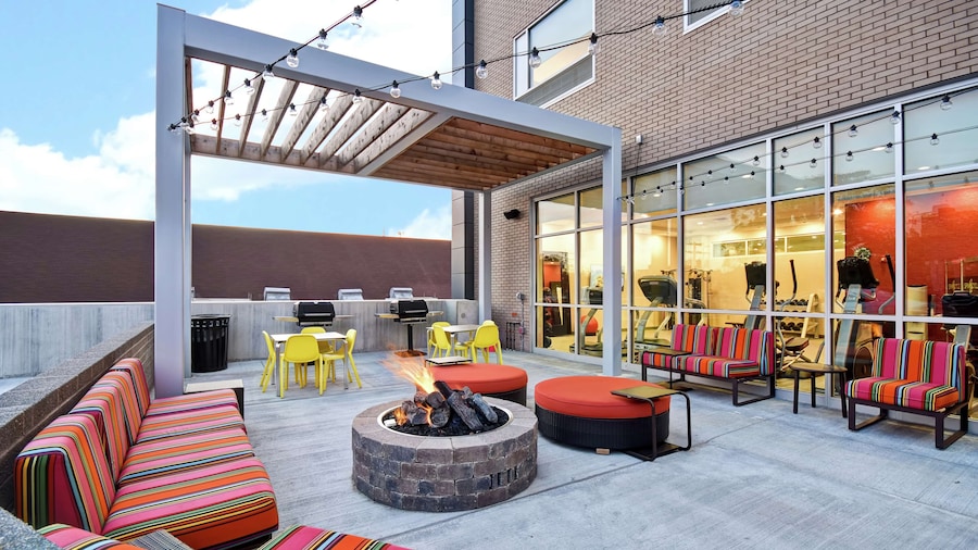 Home2 Suites by Hilton Columbus Downtown