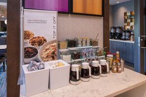 Free daily buffet breakfast - Residence Inn by Marriott Decatur (Decatur)