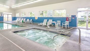 Indoor spa tub