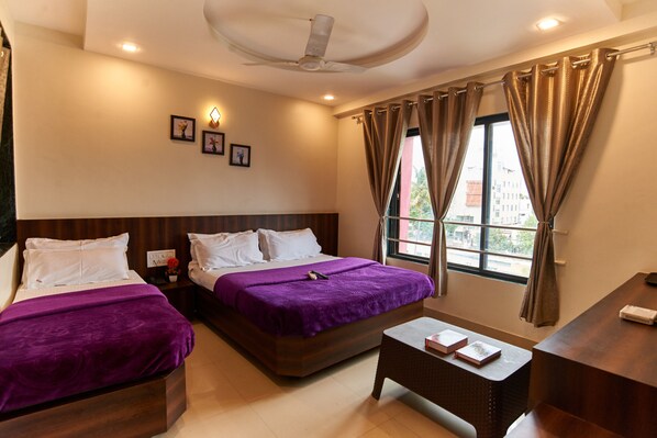 Deluxe Triple Room, Multiple Beds
