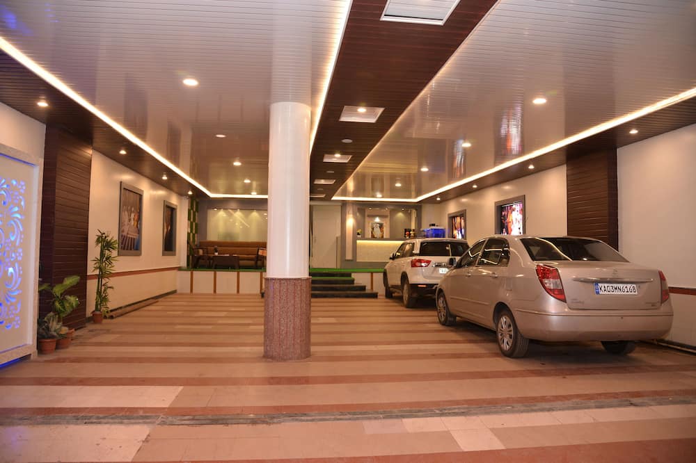 Hotel Disha Palace - Savalivihir