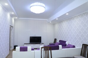 Standard Apartment, 2 Bedrooms, Kitchen | Living area