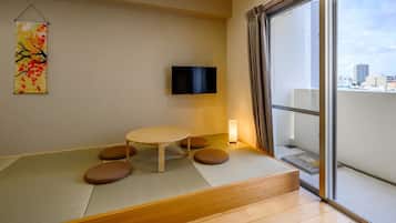 Quarto Quádruplo em estilo japonês (TATAMI Forth no smoking) | Edredons de pluma, Wi-Fi de cortesia, roupa de cama