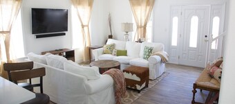 Beautiful Deluxe Sonoma Retreat With Private Pool Spa Bocce & More! Sleeps 8+2 