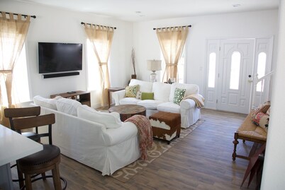Beautiful Deluxe Sonoma Retreat With Private Pool Spa Bocce & More! Sleeps 8+2