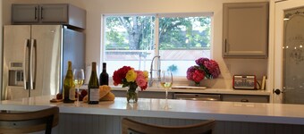 Beautiful Deluxe Sonoma Retreat With Private Pool Spa Bocce & More! Sleeps 8+2 