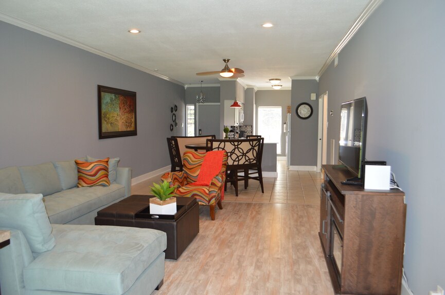Hermoso 2/2 Apartamento En Lake Conroe Plazas Para 6 - Conroe