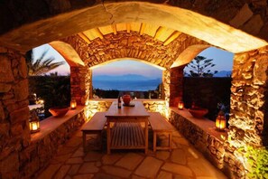 Huvila, 5 makuuhuonetta, merinäköala | Terassi/patio