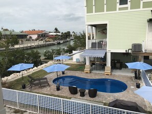 Piscine extérieure, piscine chauffée