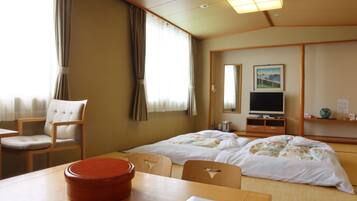 Traditional Room | In-room safe, desk, iron/ironing board, free WiFi