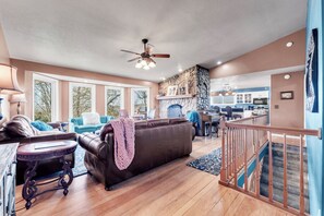 Smart TV, fireplace, video games, DVD player