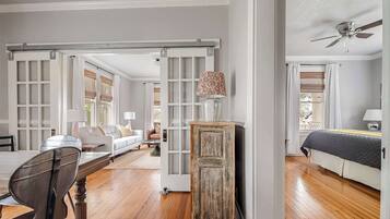 4 bedrooms, iron/ironing board, travel cot, WiFi