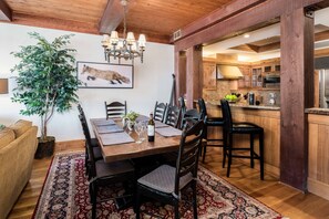 Dining - Outpost: Crystal Springs 305 - AC & Next To Tram! (Teton Village)