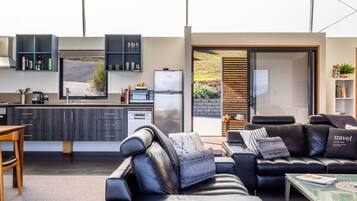 2 Bedroom Apartment Beachfront | Private kitchen | Full-size fridge, microwave, oven, stovetop